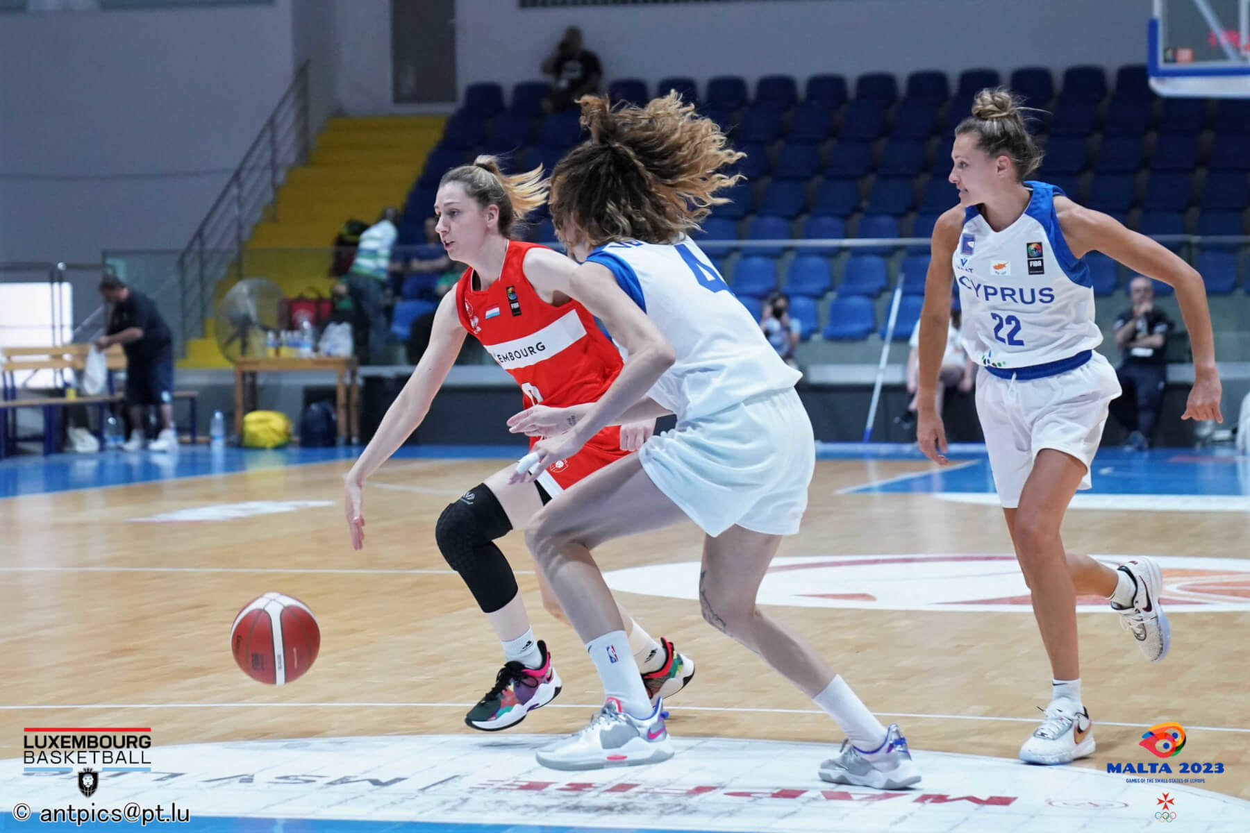 Pictures of the women’s game Cyprus – Luxembourg - Fédération ...